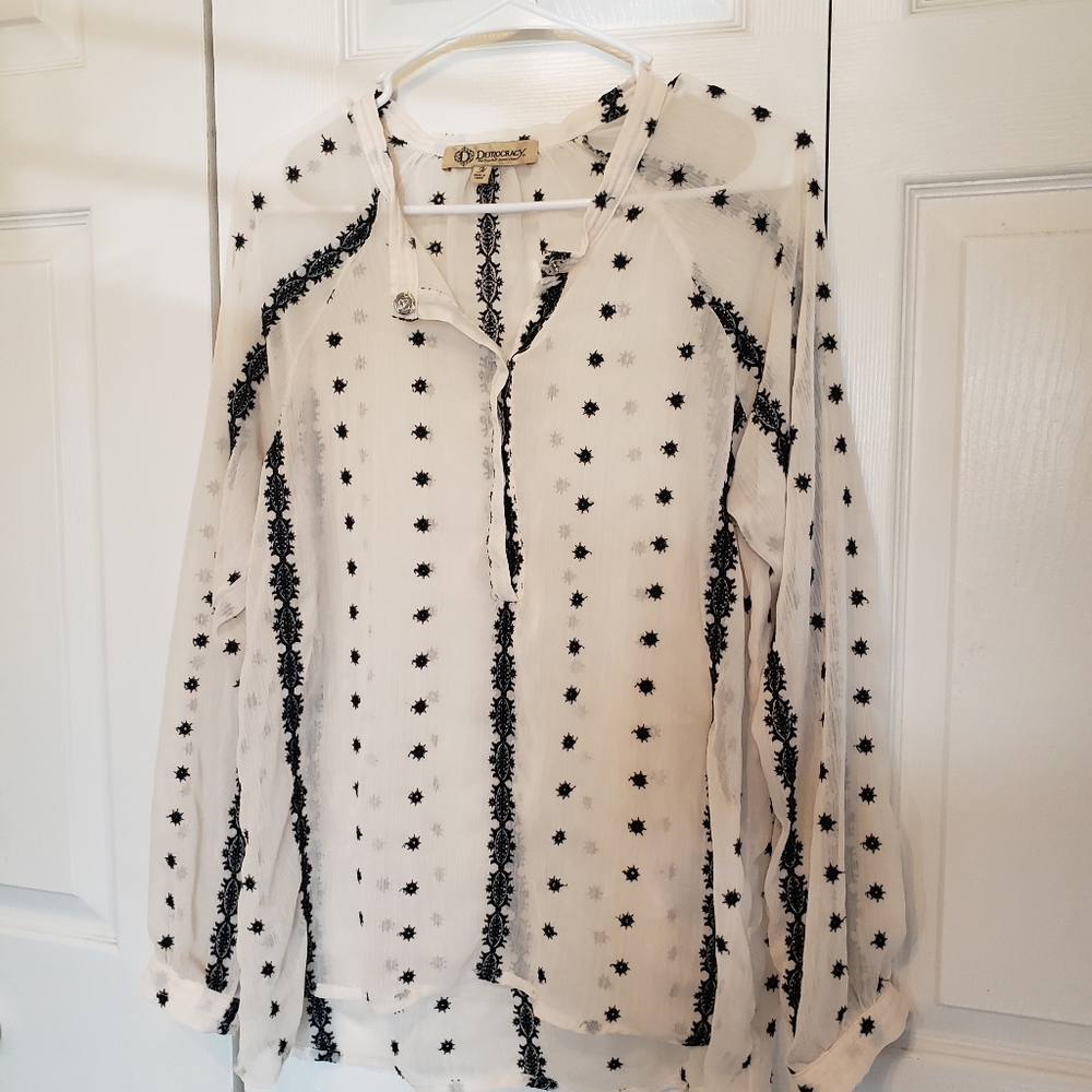 EUC Democracy embroidered accent blouse. Sz M